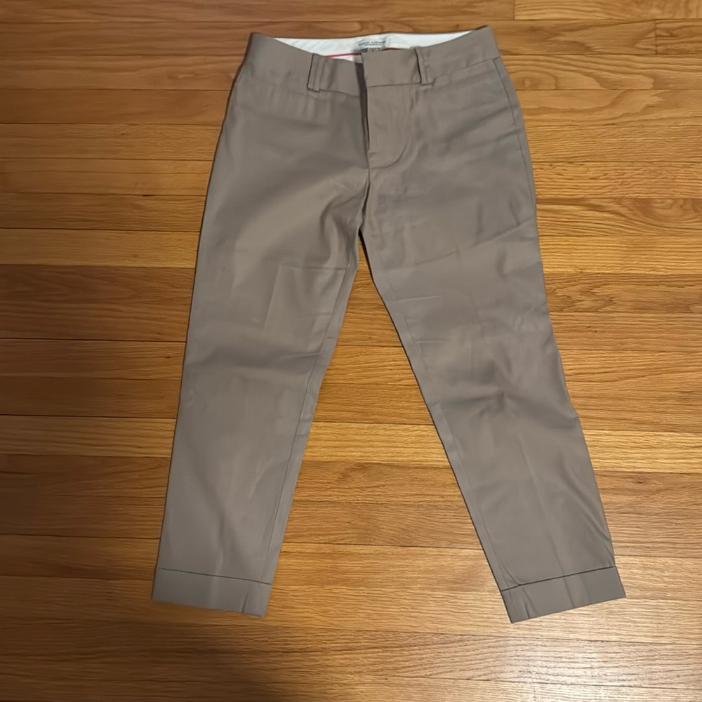 Banana Republic cropped dress pants in beautiful taupe.  Cuffed leg